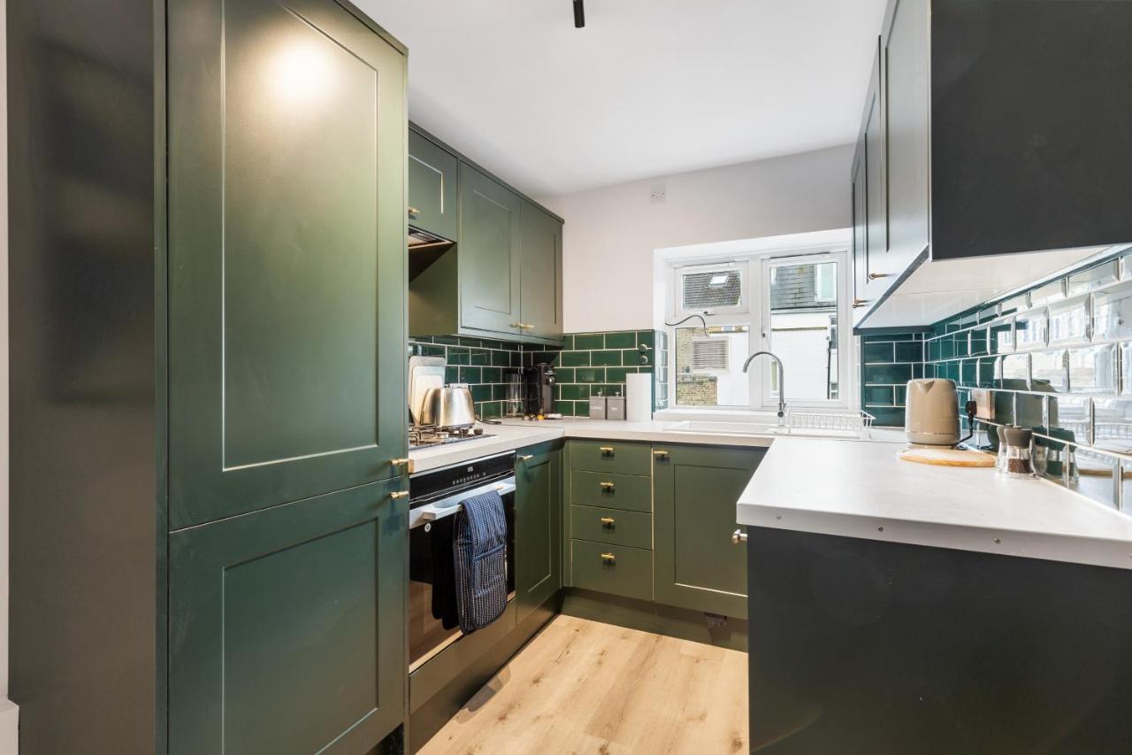 Bright & Cosy Gem ~ Battersea Park View ~ King Bed Apartment London Exterior photo