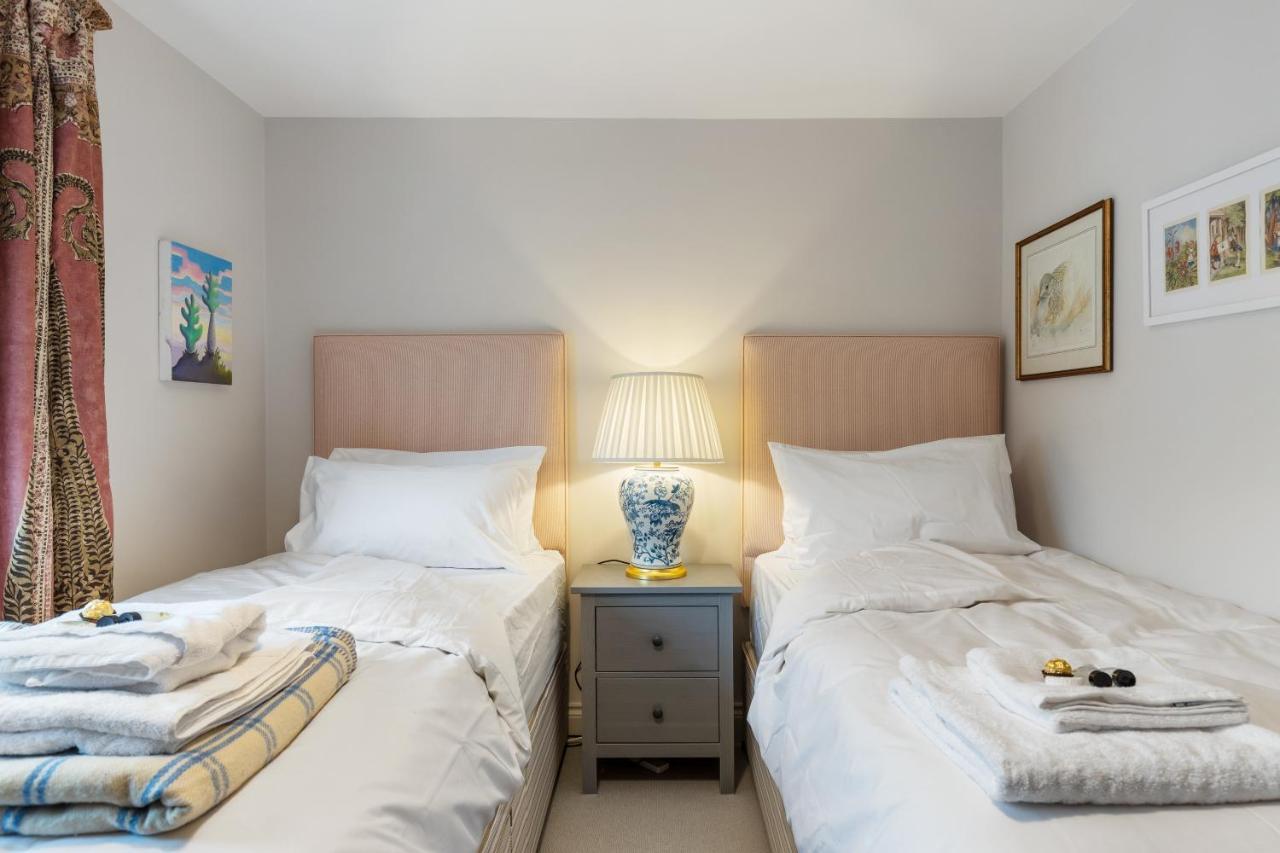 Bright & Cosy Gem ~ Battersea Park View ~ King Bed Apartment London Exterior photo