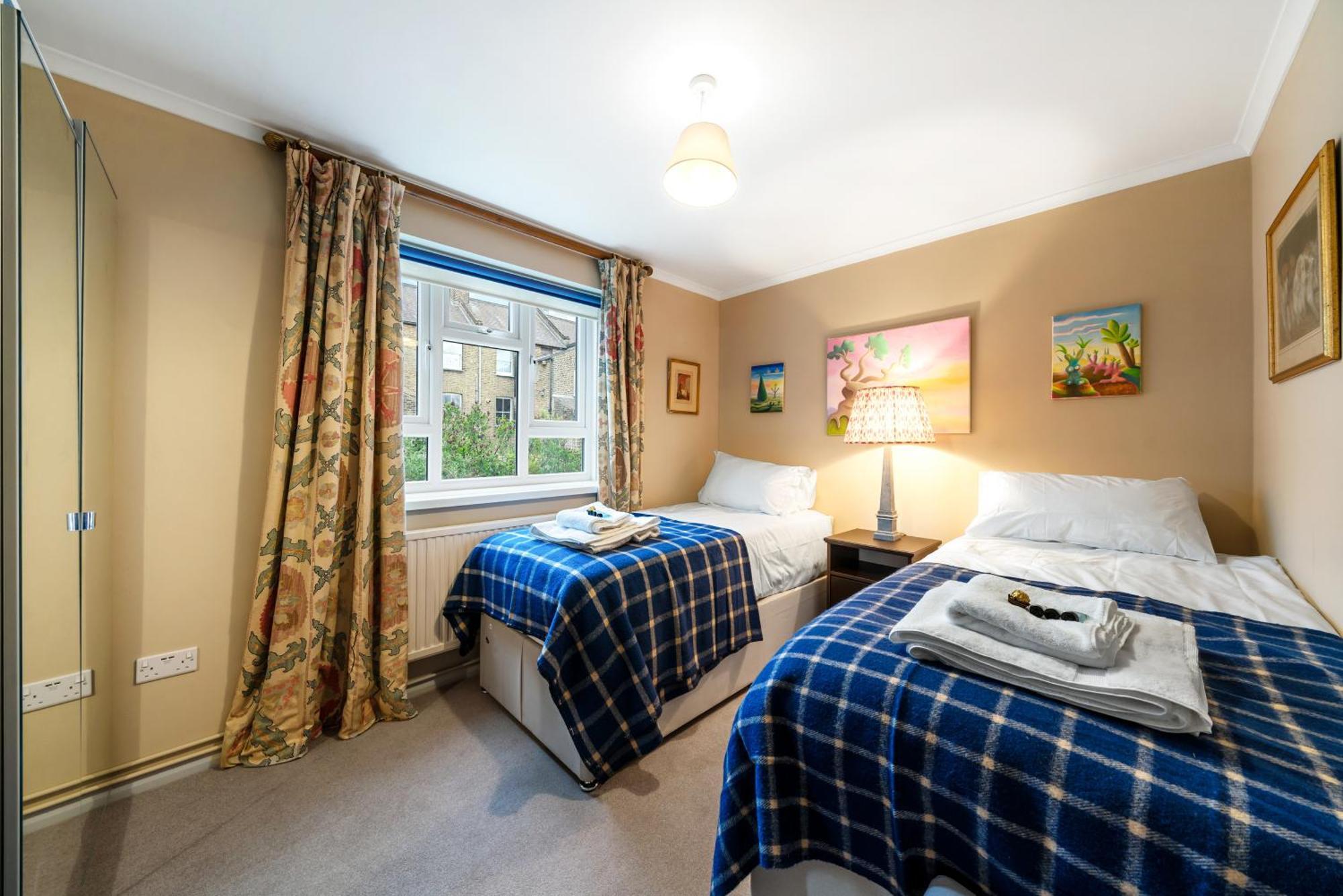 Bright & Cosy Gem ~ Battersea Park View ~ King Bed Apartment London Exterior photo